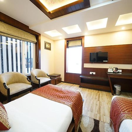 Square Inn Hotel,瓦拉纳西 外观 照片
