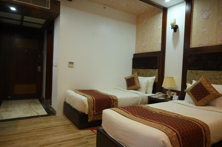 Square Inn Hotel,瓦拉纳西 外观 照片