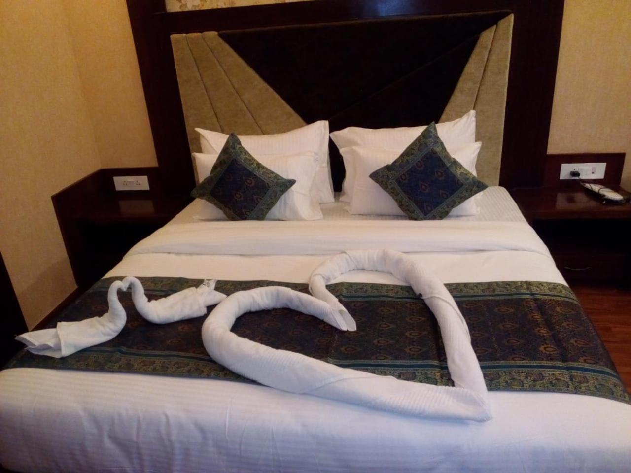 Square Inn Hotel,瓦拉纳西 外观 照片