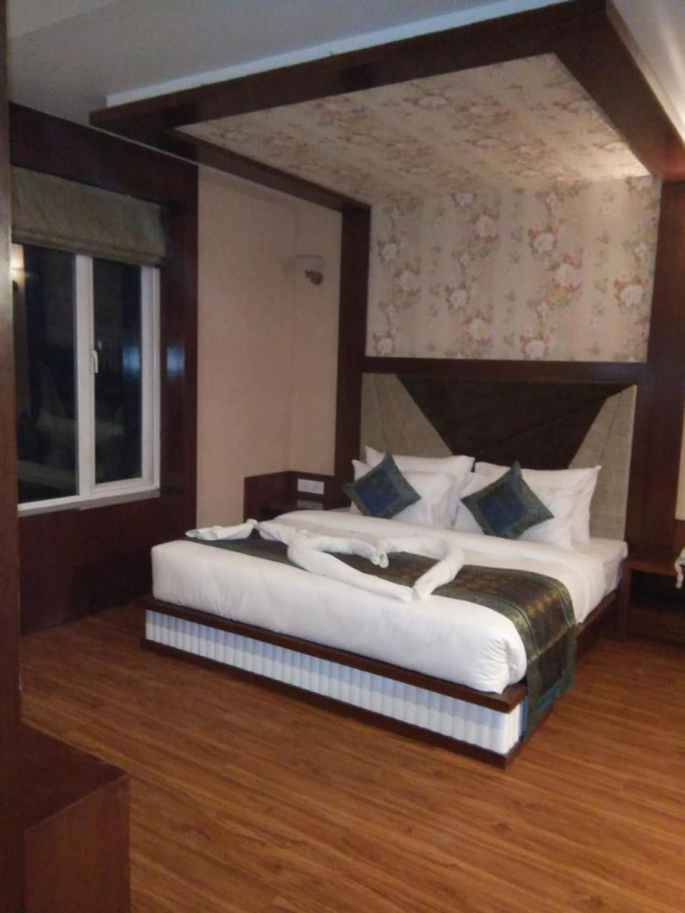 Square Inn Hotel,瓦拉纳西 外观 照片