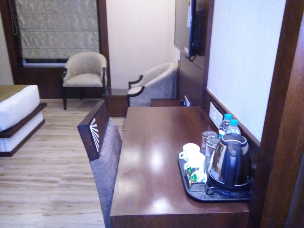 Square Inn Hotel,瓦拉纳西 外观 照片