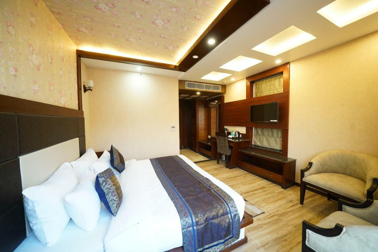 Square Inn Hotel,瓦拉纳西 外观 照片