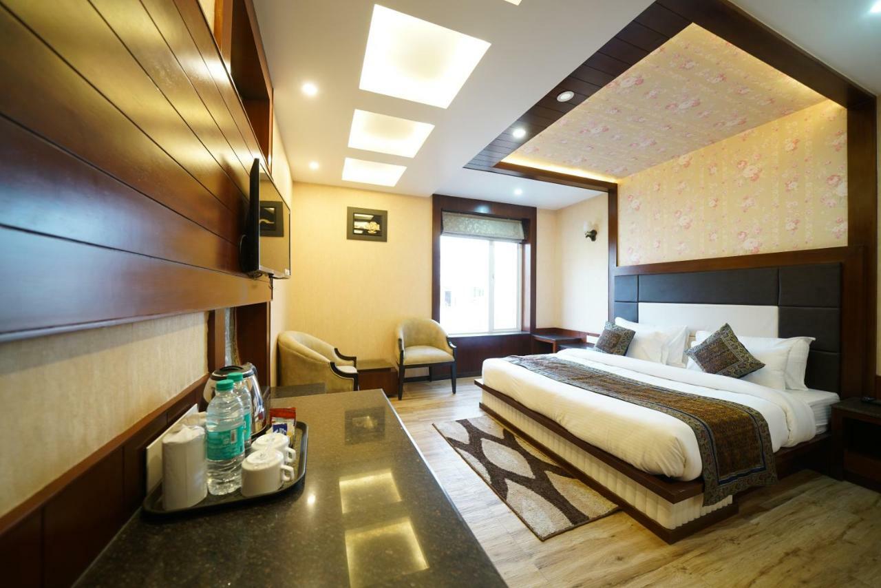Square Inn Hotel,瓦拉纳西 外观 照片