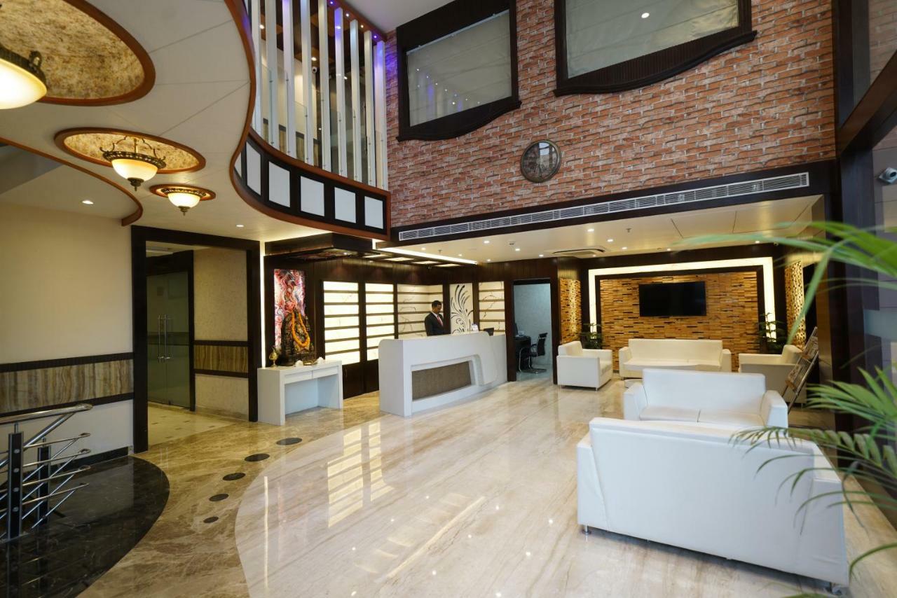 Square Inn Hotel,瓦拉纳西 外观 照片