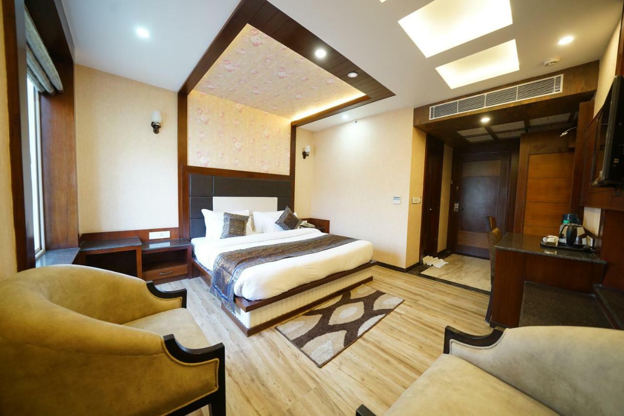 Square Inn Hotel,瓦拉纳西 外观 照片