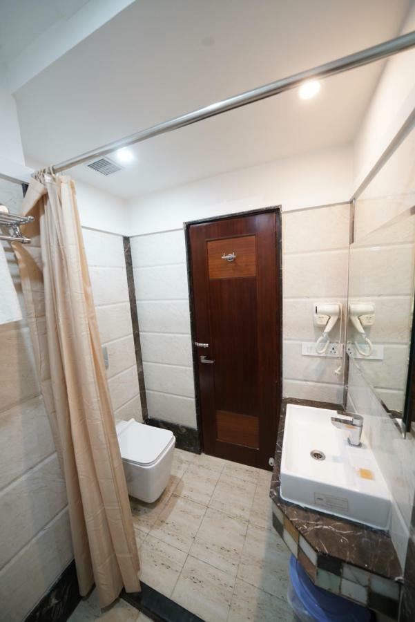 Square Inn Hotel,瓦拉纳西 外观 照片