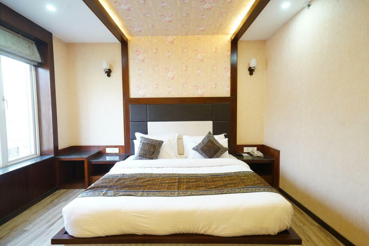 Square Inn Hotel,瓦拉纳西 外观 照片