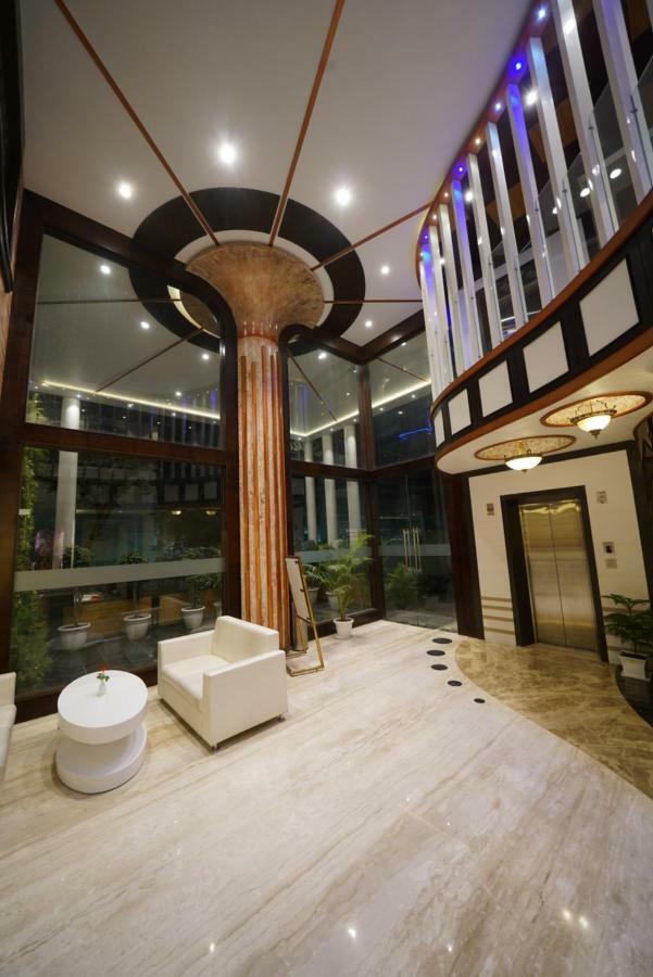 Square Inn Hotel,瓦拉纳西 外观 照片