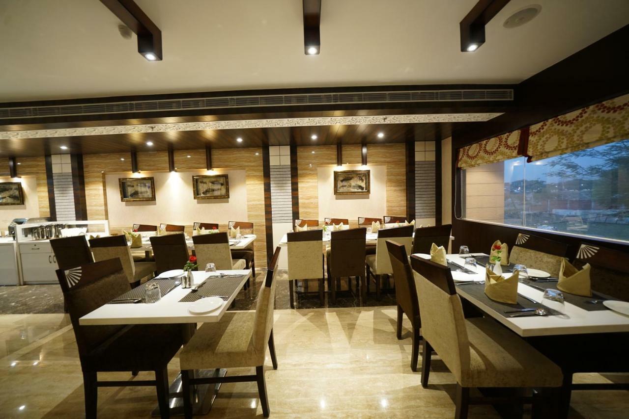 Square Inn Hotel,瓦拉纳西 外观 照片